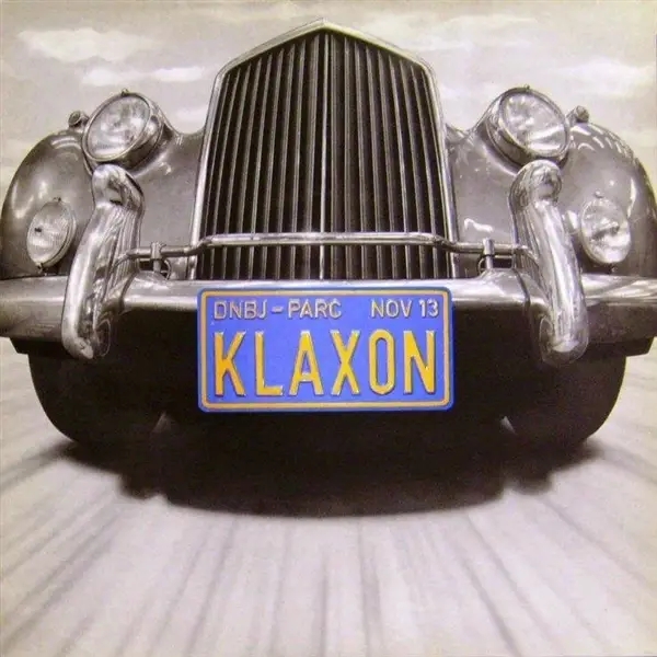 Album artwork for Musique Dans La Peau by Klaxon