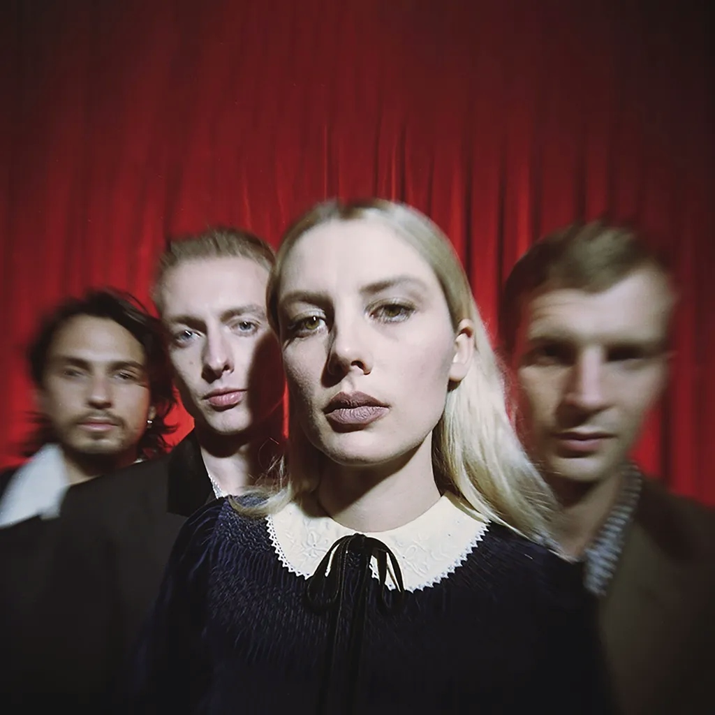 Album artwork for Blue Weekend by Wolf Alice